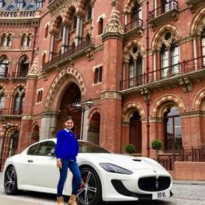 Meet your Posher, Alexandra